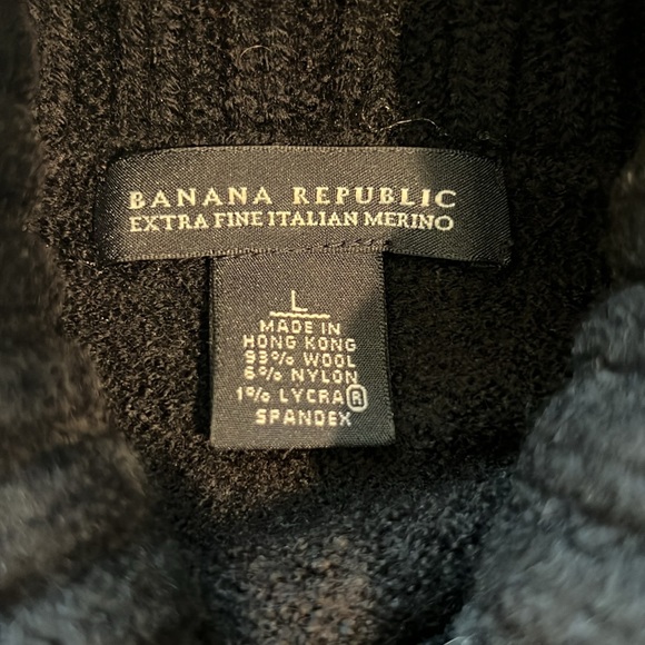 Banana Republic Extra Fine Italian Merino Black Sweater Size L - Picture 4 of 4